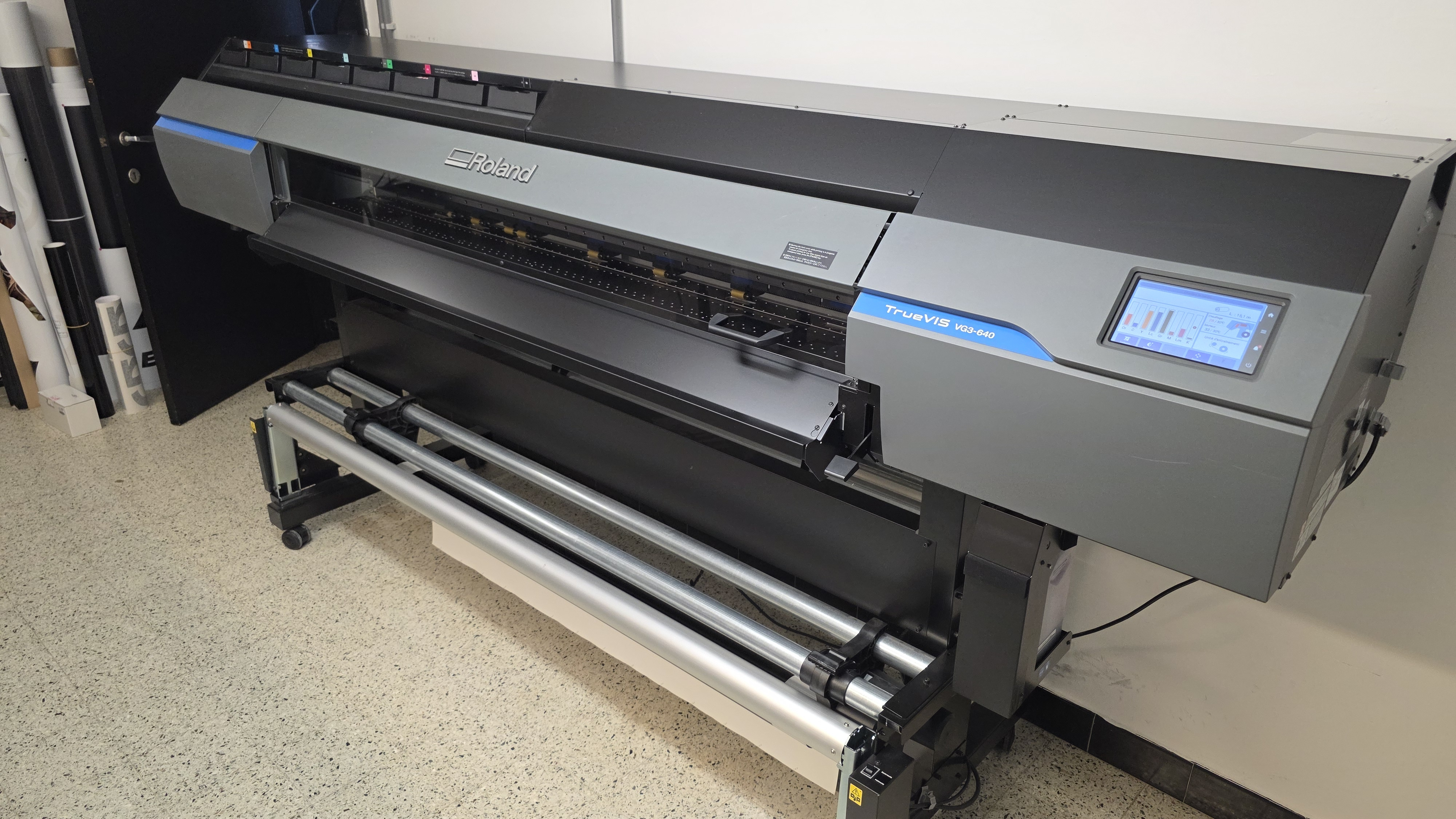 Roland TrueVis VG3-640 8-color printer